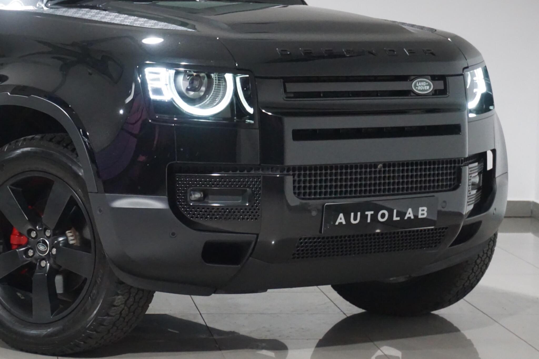 Land Rover Defender 110 3.0 D250 MHEV HSE Hard Top SUV 5dr Diesel Auto 4WD MWB Euro 6 (s/s) (250 ps)